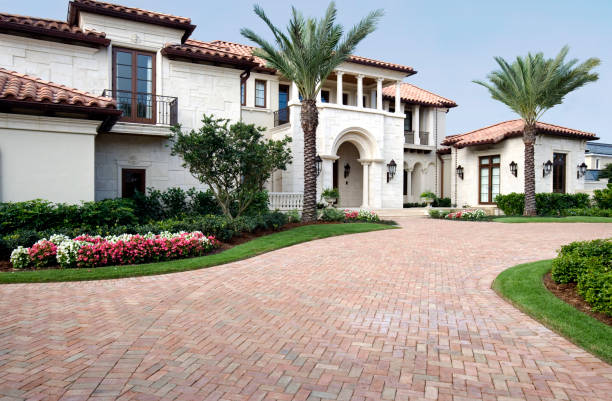 Best Decorative Driveway Pavers  in Lathrop, MO